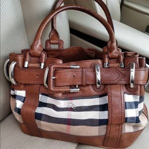 100% Authentic Burberry